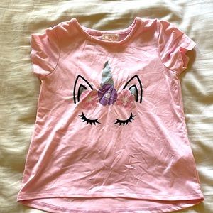 ✨NEVER WORN✨ Girls Unicorn shirt